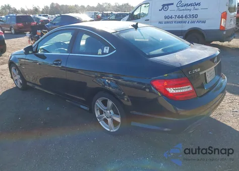 2012 Mercedes-Benz C 250 from USA, damaged, VIN WDDGJ4HB3CF754901